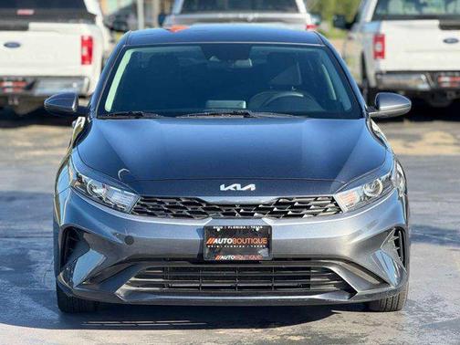 2022 Kia Forte FE