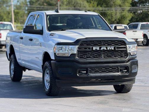 2019 RAM 2500 Tradesman Crew Cab 4x4 6'4' Box