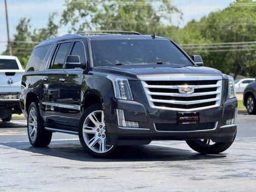 2018 Cadillac Escalade ESV Luxury