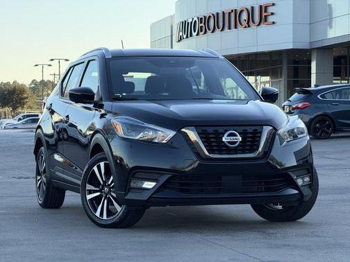 2020 Nissan Kicks SR