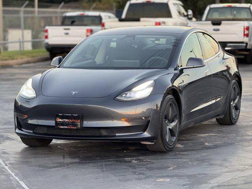 2020 Tesla Model 3 Standard Range Plus