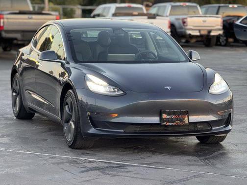 2020 Tesla Model 3 Standard Range Plus