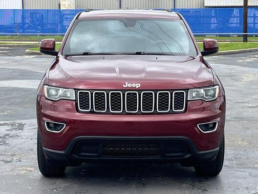 Velvet Red Pearlcoat 2018 Jeep Grand Cherokee Laredo E