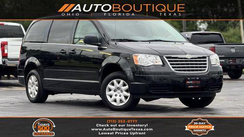 2009 Chrysler Town & Country LX