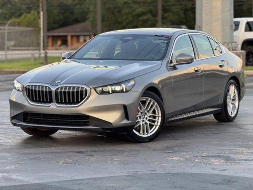 2024 BMW 530 i