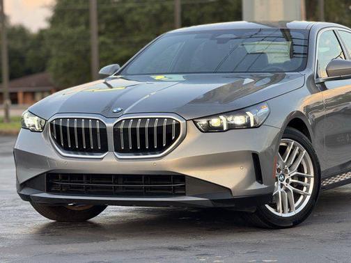2024 BMW 530 i