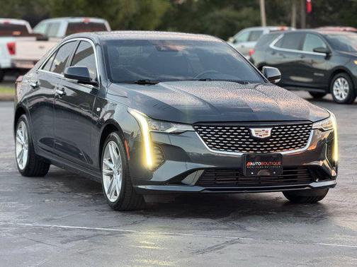 2022 Cadillac CT4 Luxury