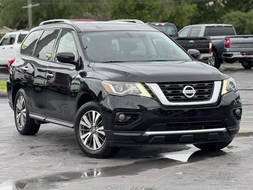 2017 Nissan Pathfinder SV