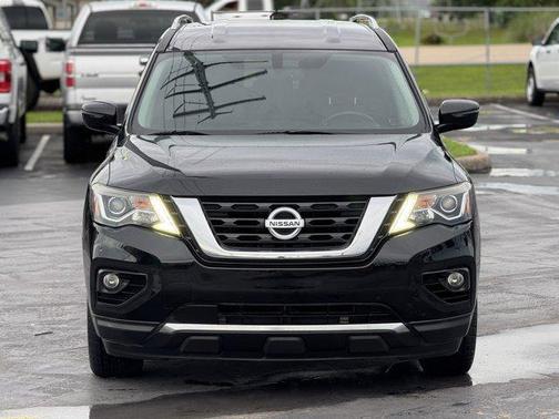 2017 Nissan Pathfinder SV