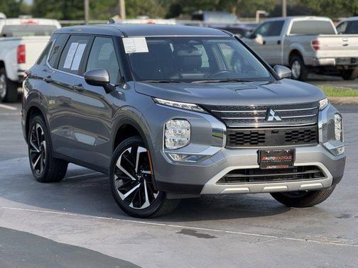 2023 Mitsubishi Outlander SE Special Edition 2WD