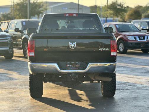 2018 RAM 2500 Tradesman Crew Cab 4x4 8' Box