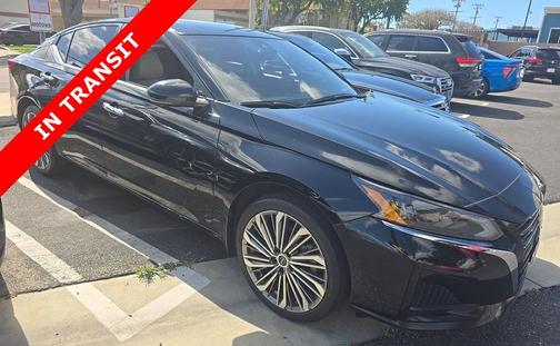 Super Black 2023 Nissan Altima 2.5 SL