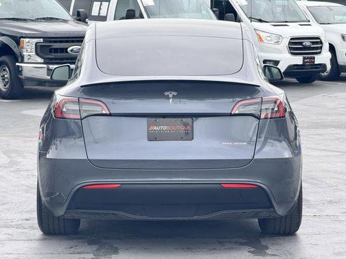 2023 Tesla Model Y Performance Dual Motor All-Wheel Drive