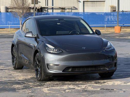 2022 Tesla Model Y Long Range Dual Motor All-Wheel Drive