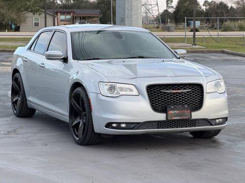 2021 Chrysler 300 S