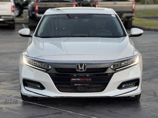 2019 Honda Accord Touring 2.0T
