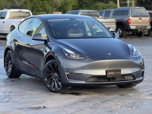2022 Tesla Model Y Performance Dual Motor All-Wheel Drive