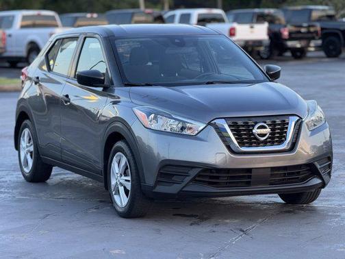 2020 Nissan Kicks S