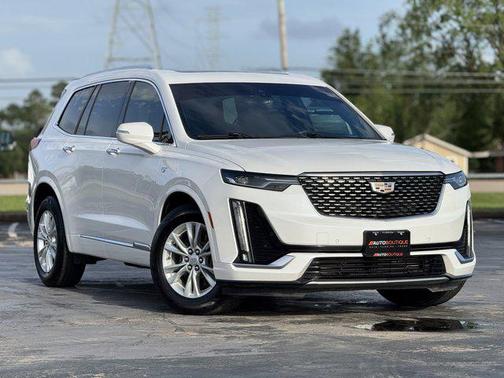 2022 Cadillac XT6 Luxury FWD