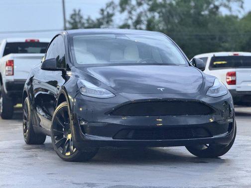 2023 Tesla Model Y Long Range Dual Motor All-Wheel Drive