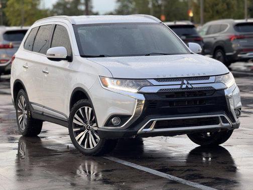 2019 Mitsubishi Outlander SE