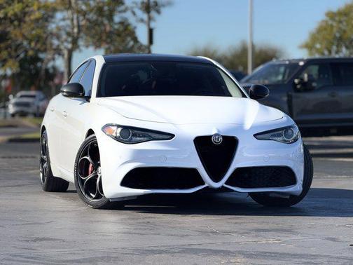 2019 Alfa Romeo Giulia Ti Sport