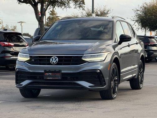 2022 Volkswagen Tiguan 2.0T SE R-Line Black