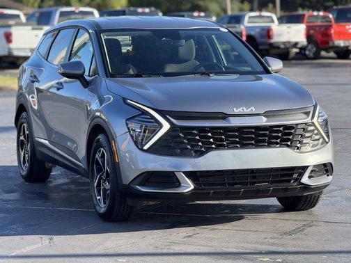 2024 Kia Sportage LX