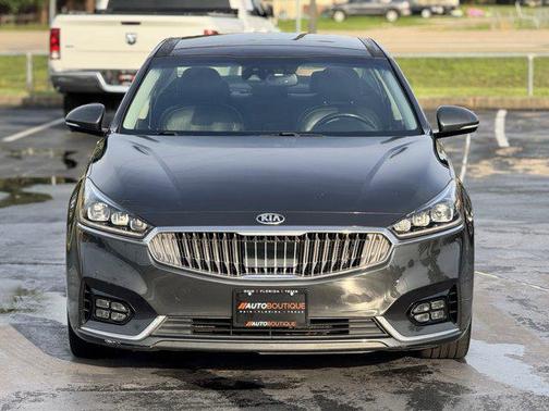 2017 Kia Cadenza Technology