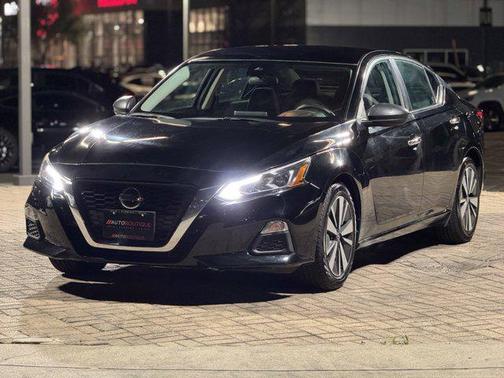 2021 Nissan Altima 2.5 SV