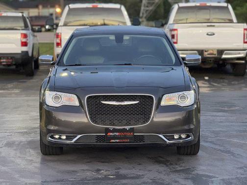 2019 Chrysler 300 Limited