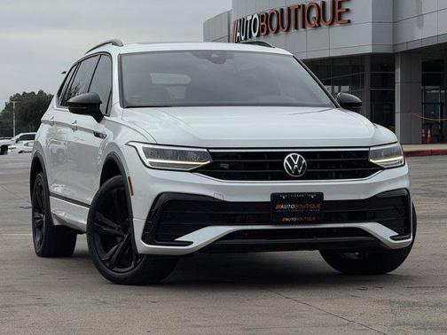 2023 Volkswagen Tiguan 2.0T SE R-Line Black