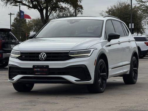 2023 Volkswagen Tiguan 2.0T SE R-Line Black