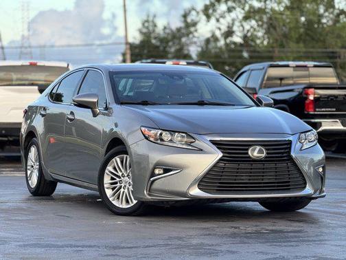 2017 Lexus ES 350 Base