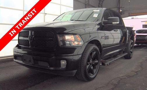 Brilliant Black Crystal Pearlcoat 2018 RAM 1500 Lone Star
