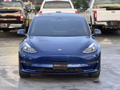 2022 Tesla Model 3 Standard Range