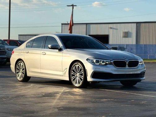 2019 BMW 530 530i