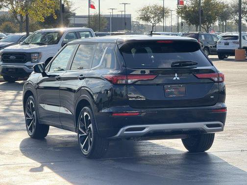 2024 Mitsubishi Outlander SE Black Edition S-AWC