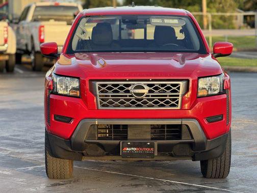 2022 Nissan Frontier SV