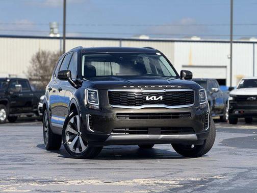 2022 Kia Telluride S
