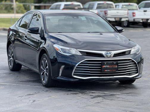 2017 Toyota Avalon XLE