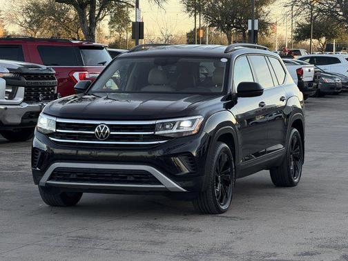 2022 Volkswagen Atlas 3.6L SE w/Technology