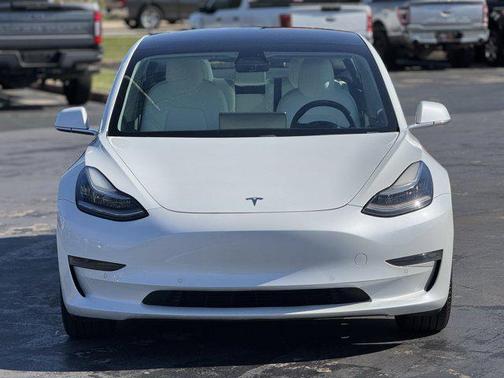 2020 Tesla Model 3 Standard Range Plus