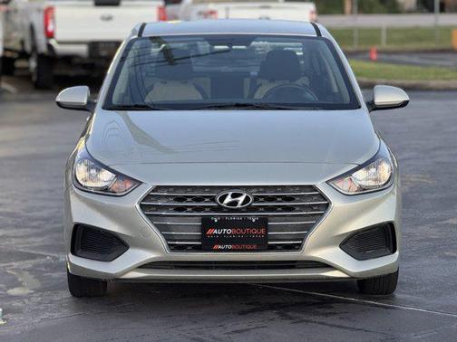 2019 Hyundai Accent SE