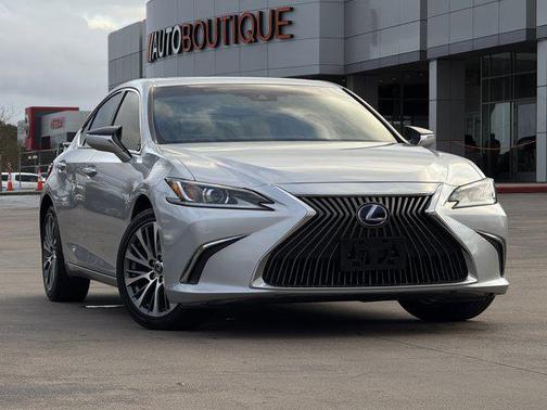 2020 Lexus ES 300h Base