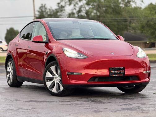 2022 Tesla Model Y Long Range Dual Motor All-Wheel Drive