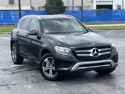 Black 2018 Mercedes-Benz GLC 300 Base
