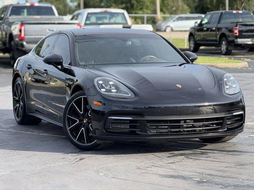 2018 Porsche Panamera 4S