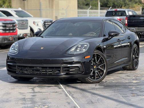2018 Porsche Panamera 4S