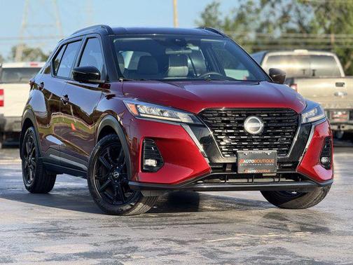 2022 Nissan Kicks SR